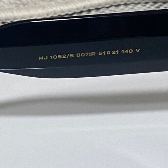 NEW Marc Jacobs Cateye Sunglasses in Black - Picture 5 of 7